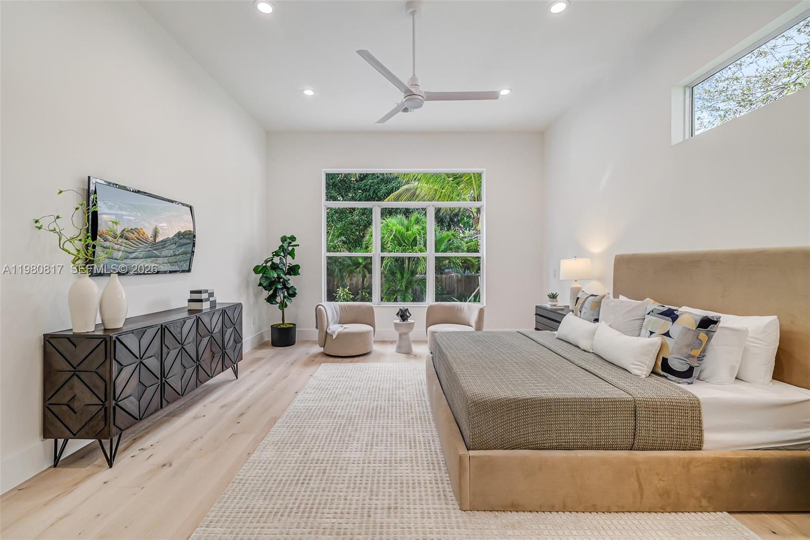 11412 NE 8th Ave Biscayne Park, FL 33161