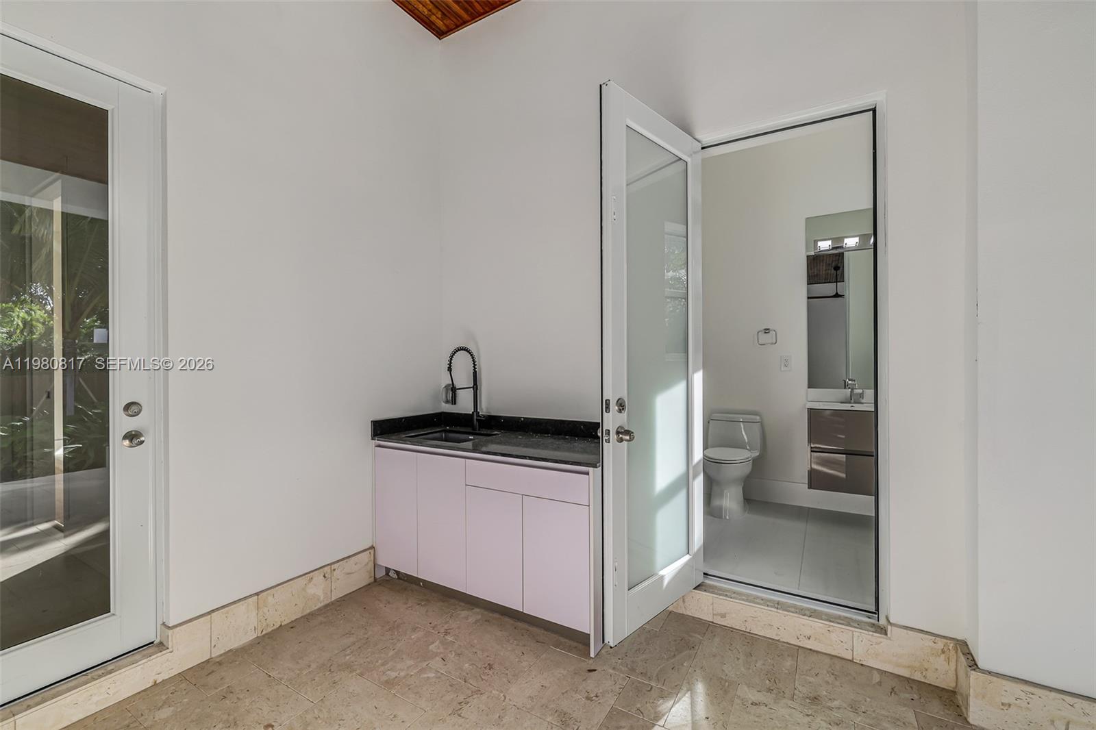 11412 NE 8th Ave Biscayne Park, FL 33161