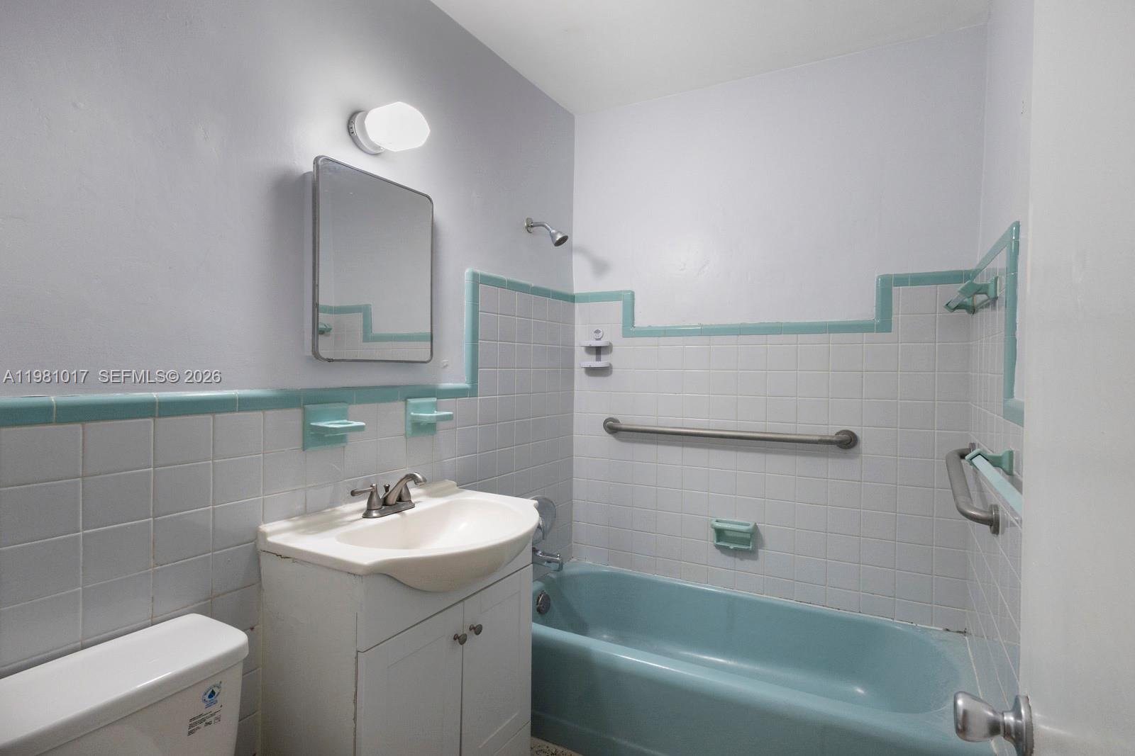 101 SW 24th Ave Miami, FL 33135