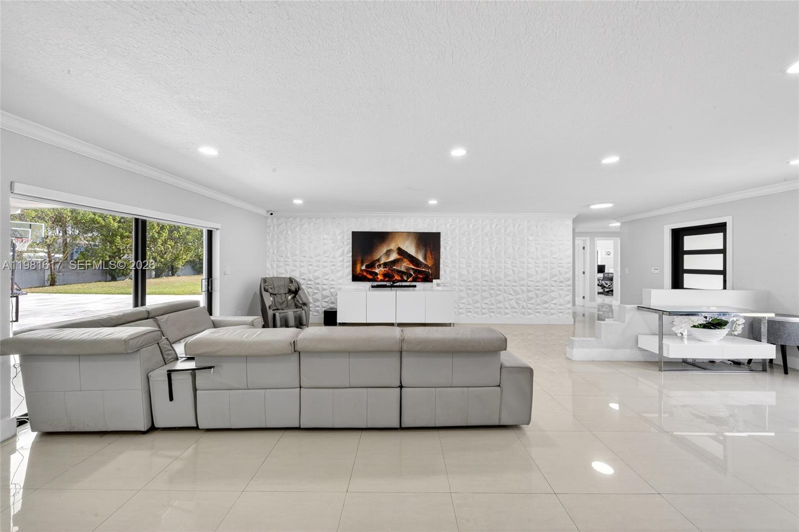 11951 SW 120th Ter Miami, FL 33186