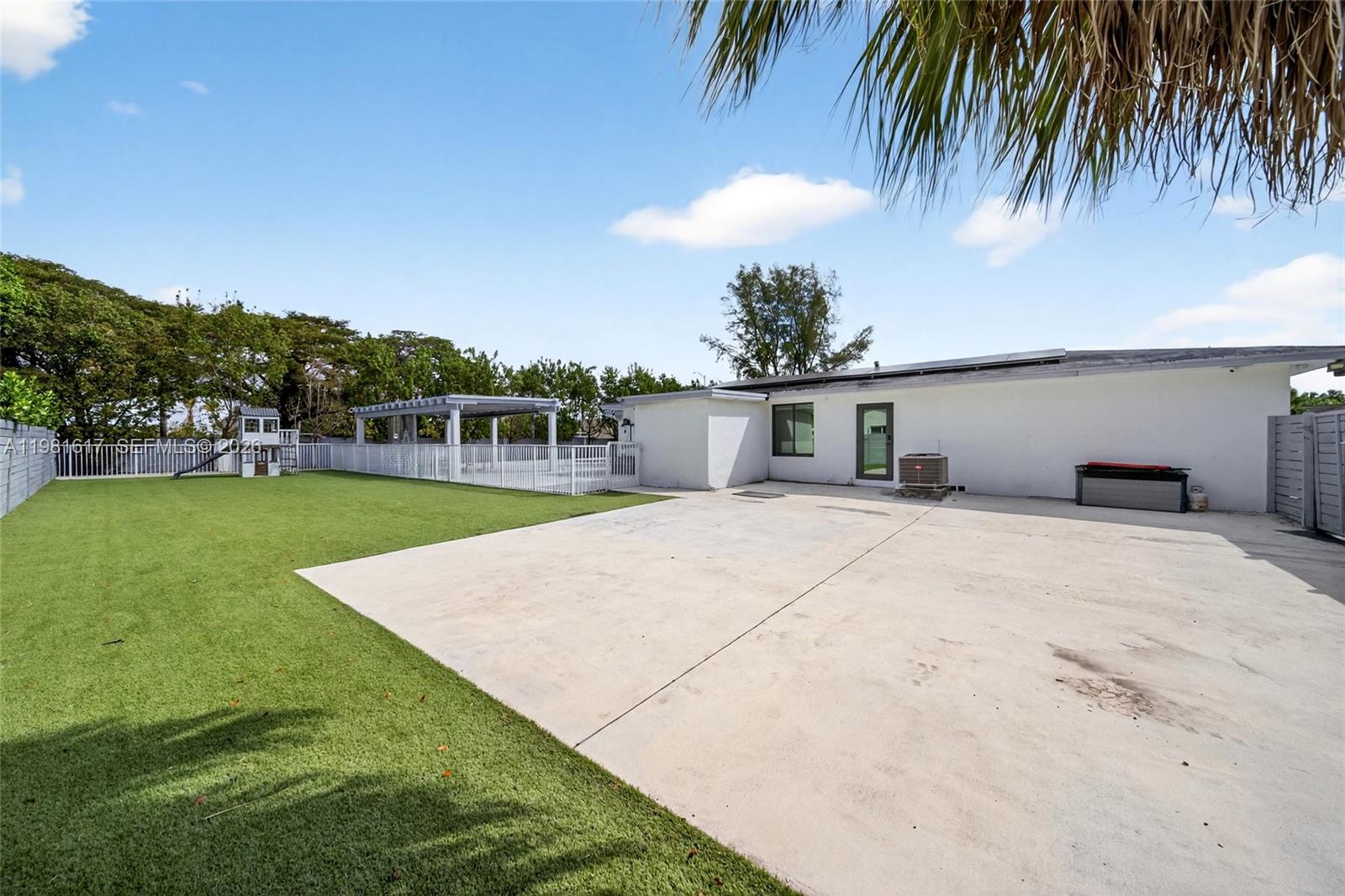 11951 SW 120th Ter Miami, FL 33186