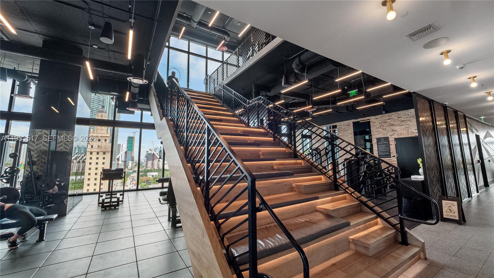 398 NE 5th St #3516 Miami, FL 33132