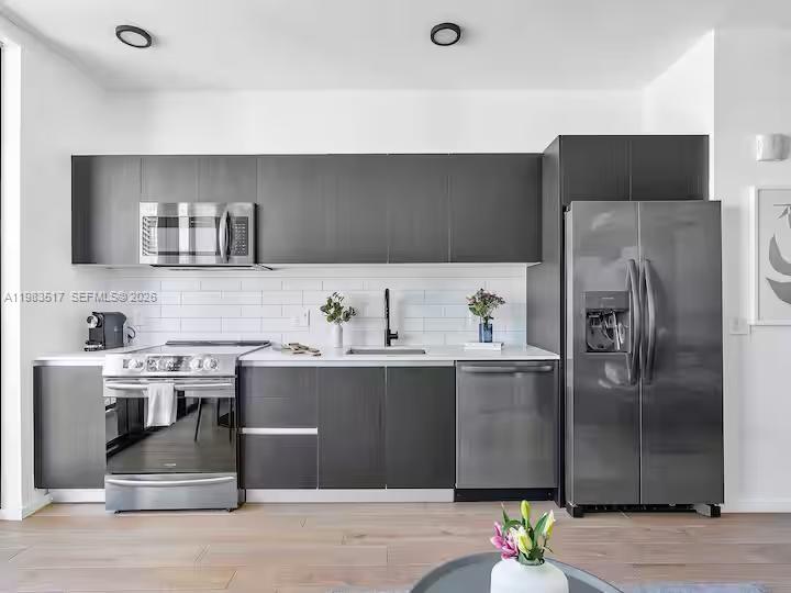 398 NE 5th St #3516 Miami, FL 33132