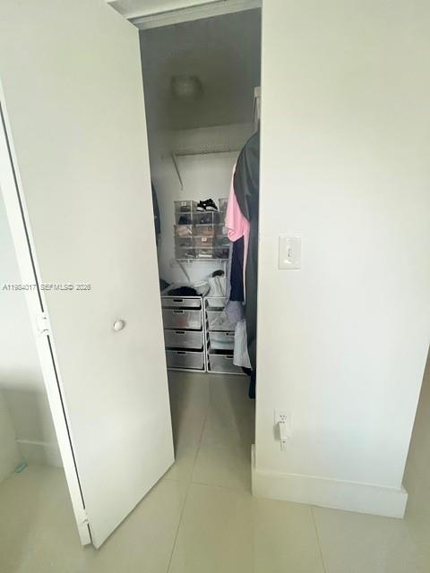 image The Venture at Aventura13