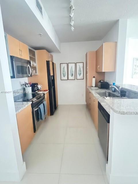 image The Venture at Aventura8