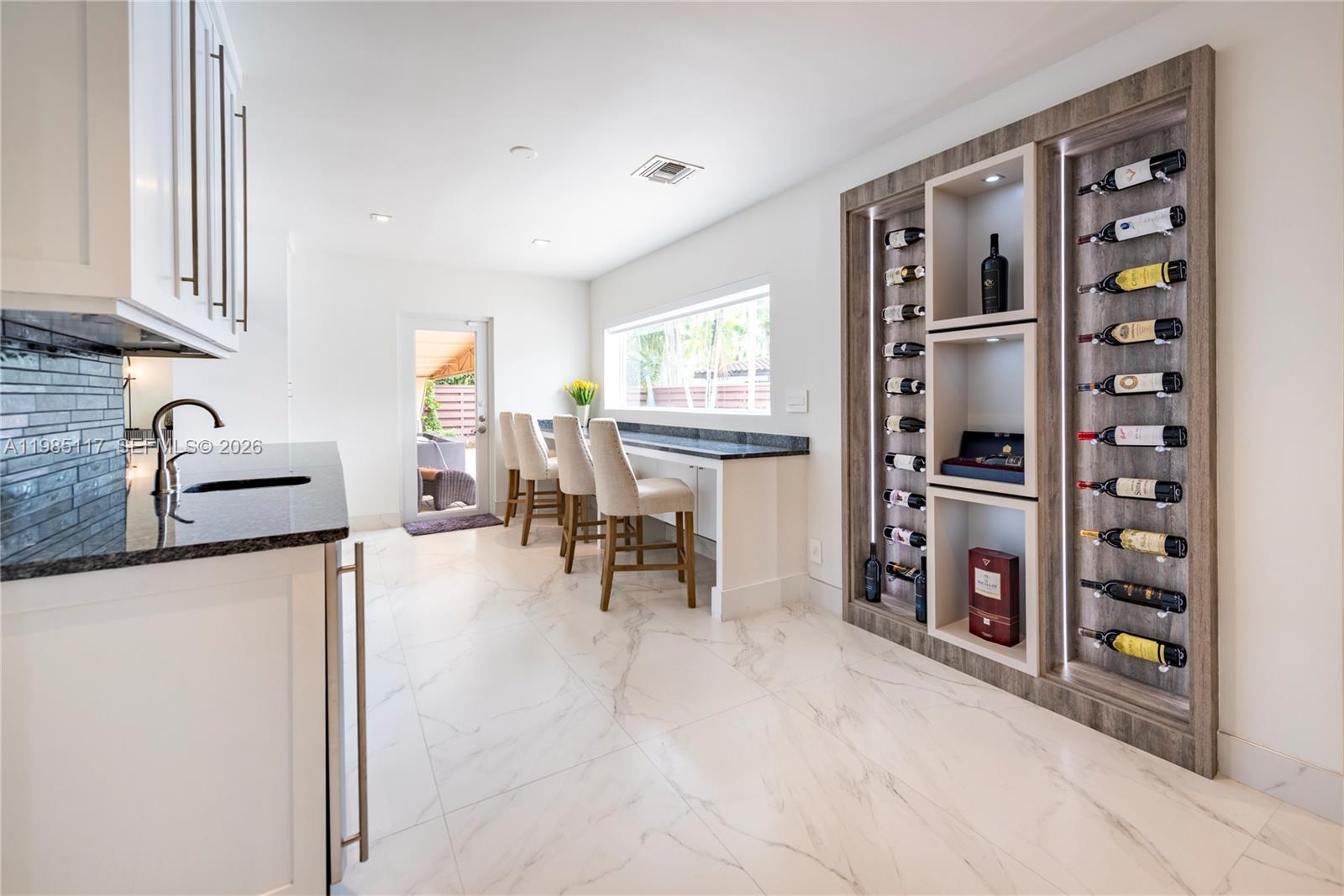 302 N Highland Dr Hollywood, FL 33021