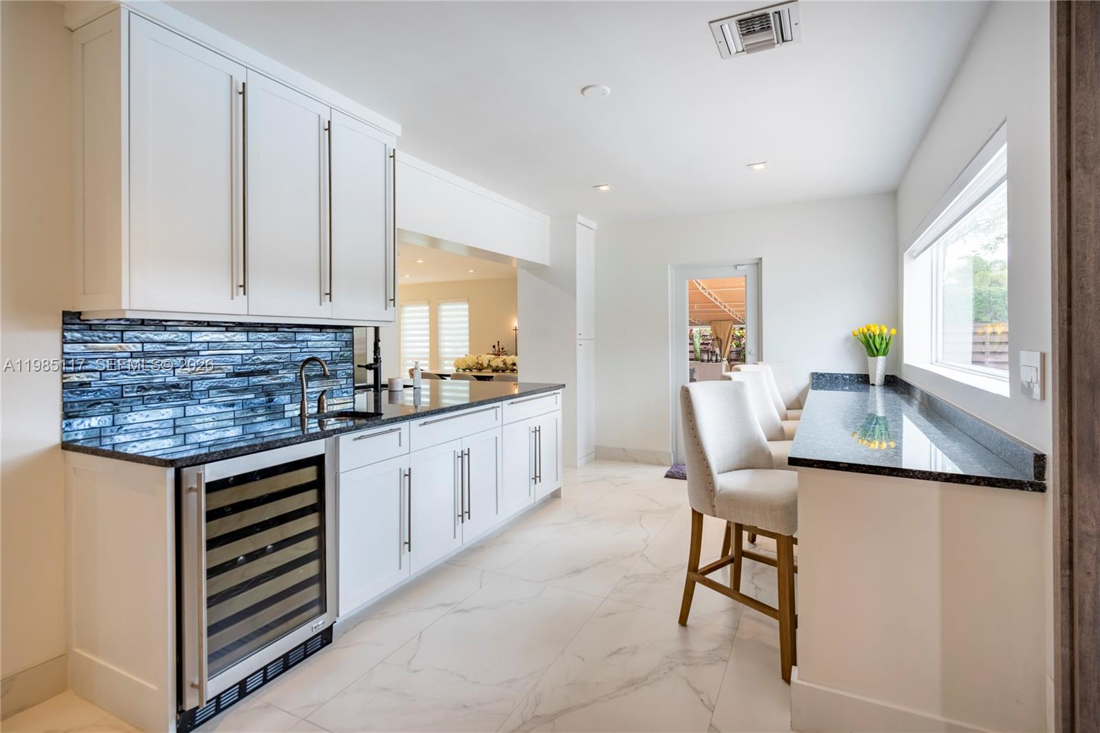 302 N Highland Dr Hollywood, FL 33021