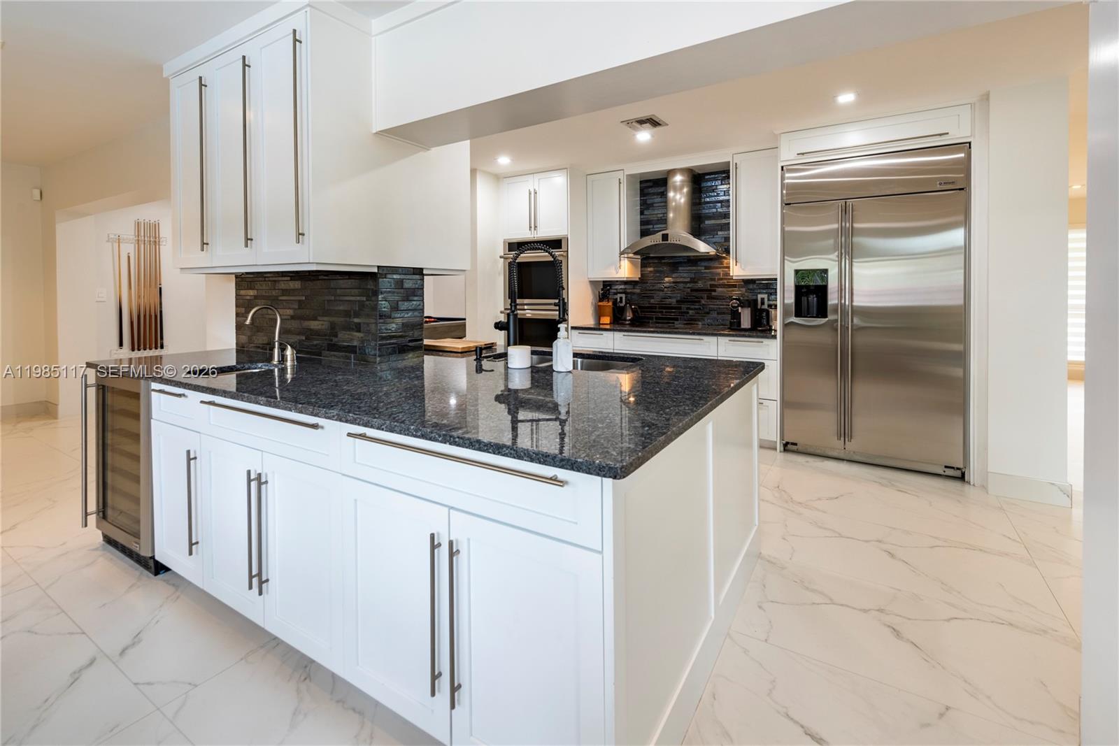 302 N Highland Dr Hollywood, FL 33021