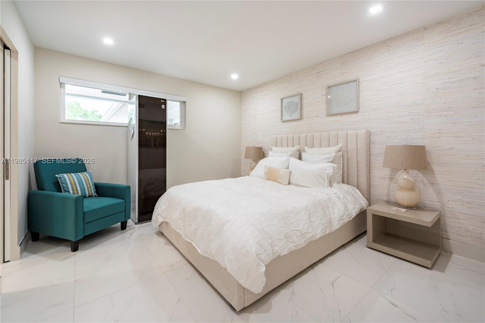 302 N Highland Dr Hollywood, FL 33021