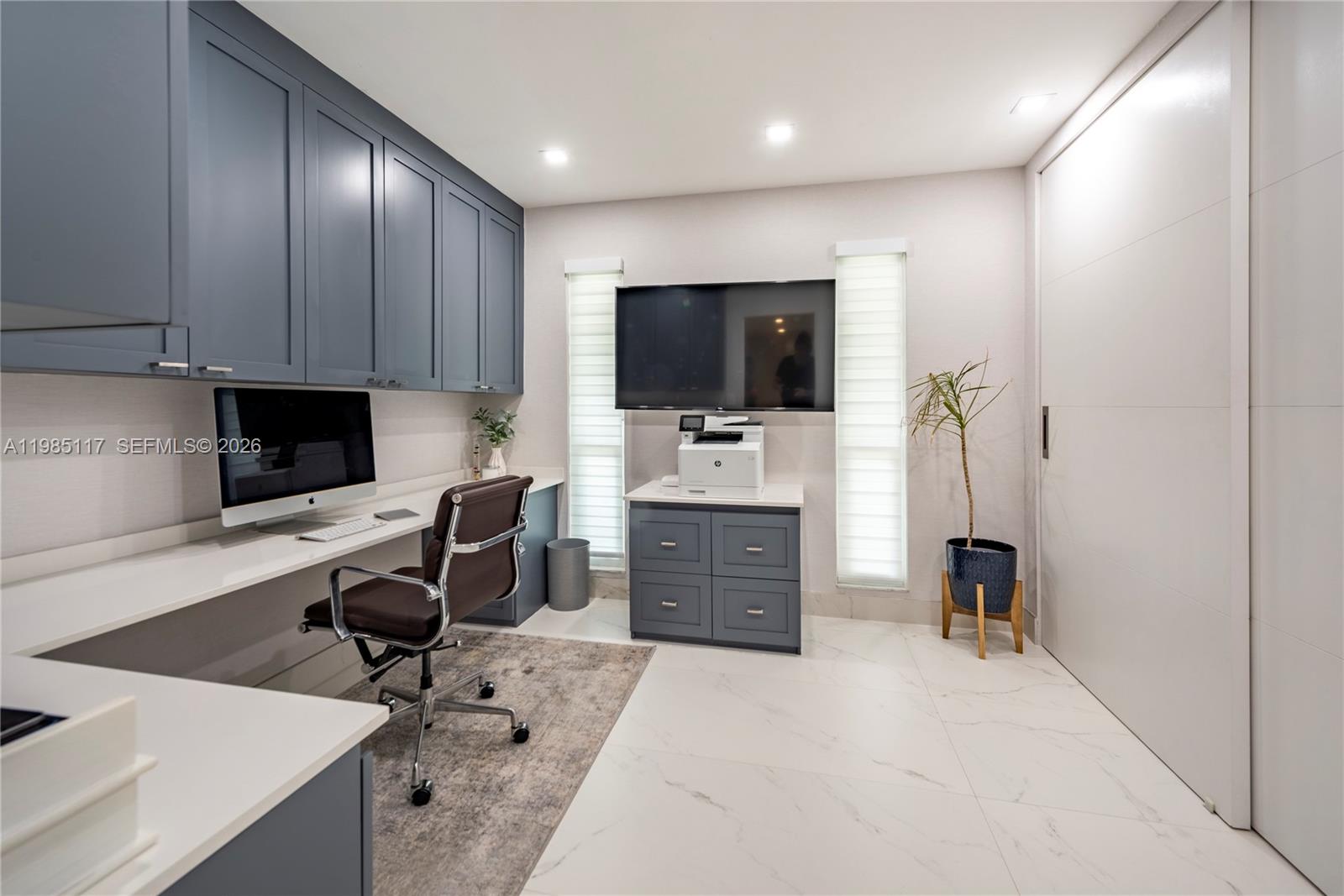 302 N Highland Dr Hollywood, FL 33021