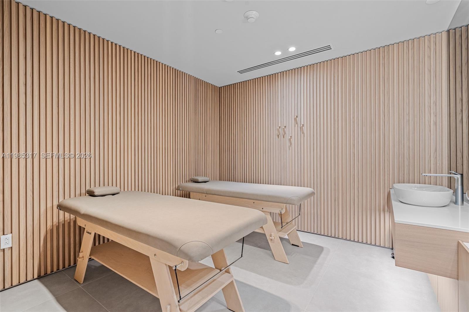 image Onda Residences49