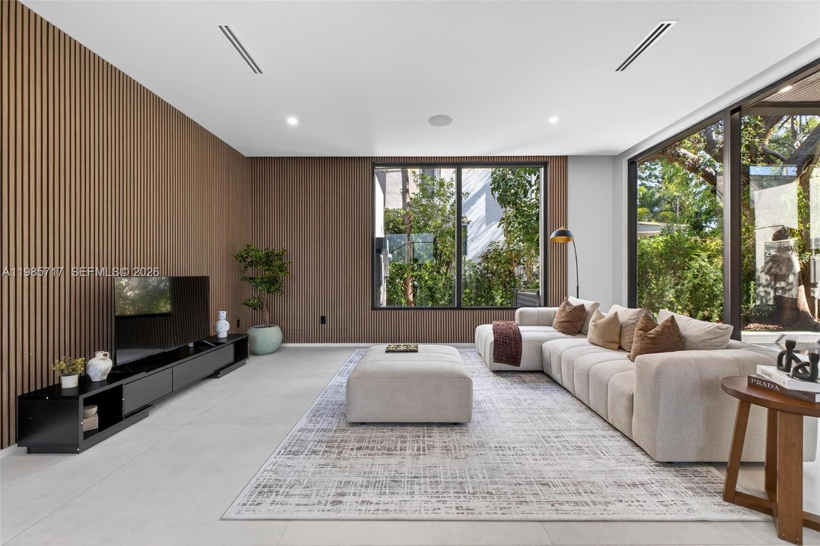 234 SW 22nd Rd Miami, FL 33129