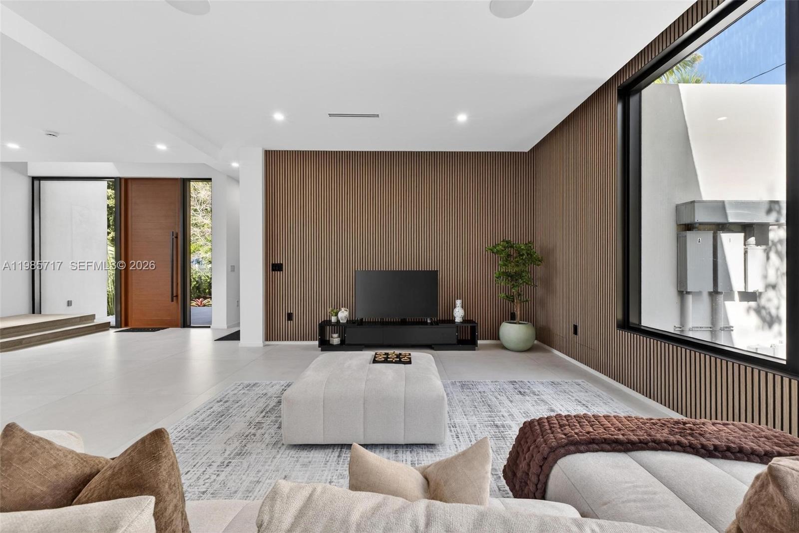 234 SW 22nd Rd Miami, FL 33129