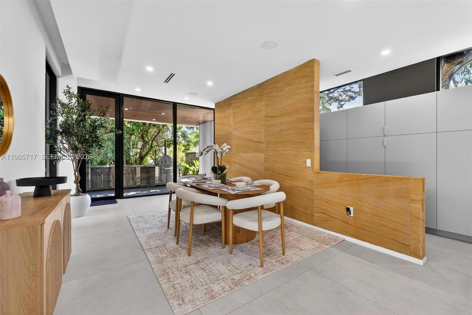 234 SW 22nd Rd Miami, FL 33129