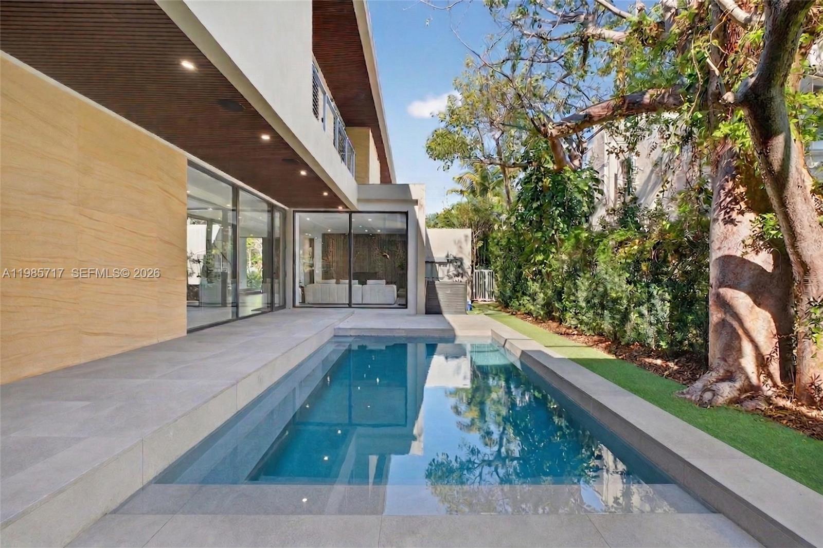 234 SW 22nd Rd Miami, FL 33129