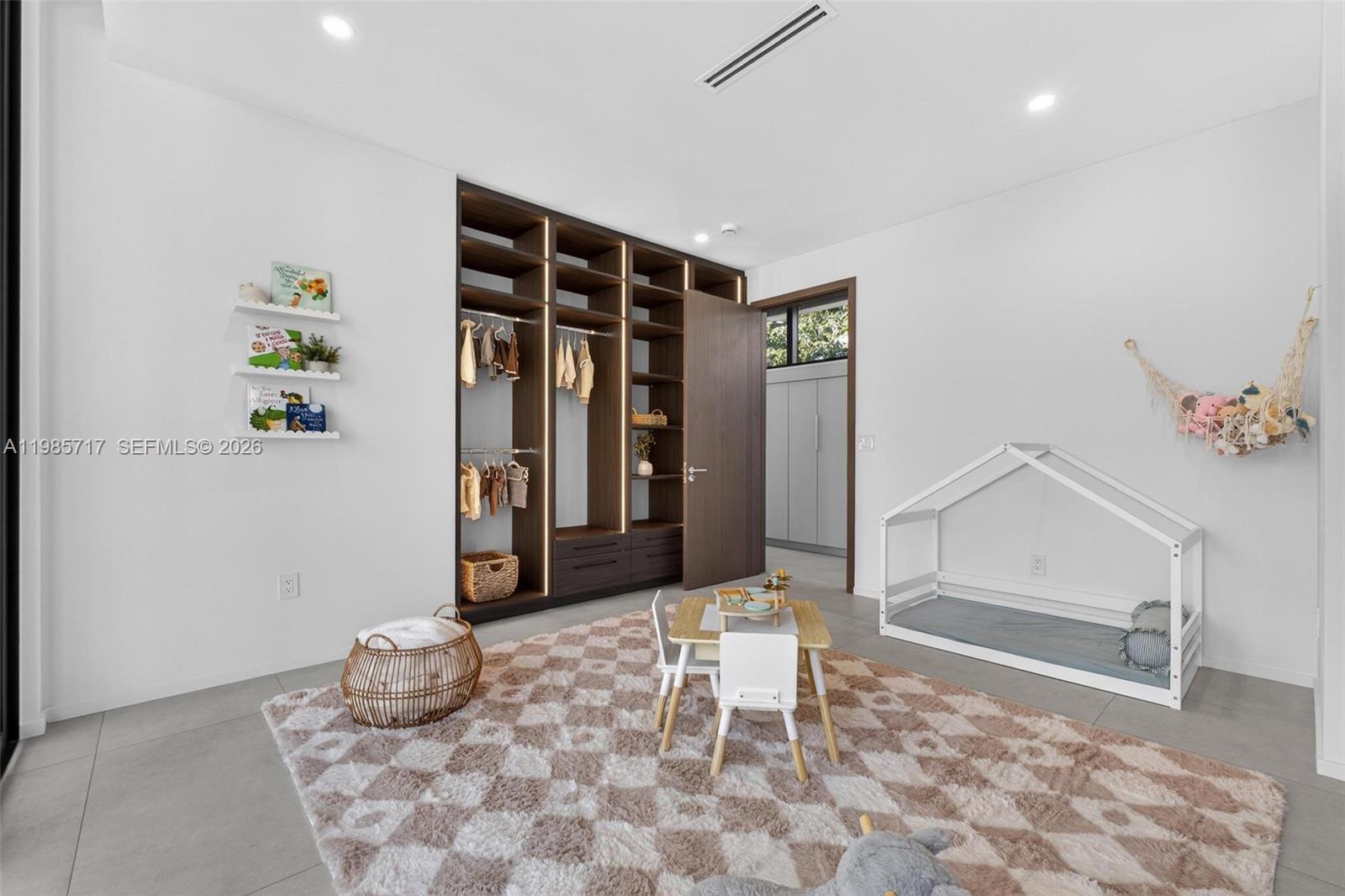 234 SW 22nd Rd Miami, FL 33129