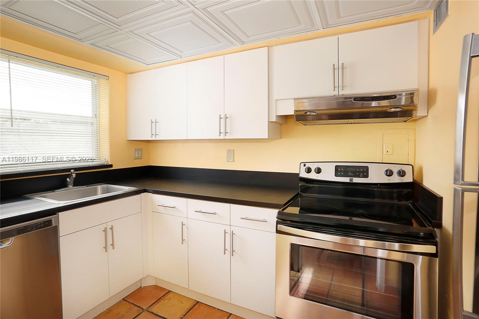 7720 SW 54th Ct #42B Miami, FL 33143