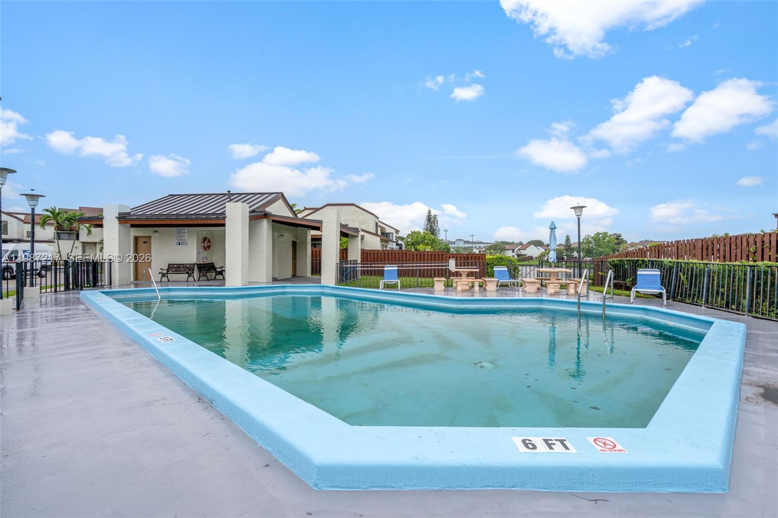 9746 NW 4th Ln #9746 Miami, FL 33172