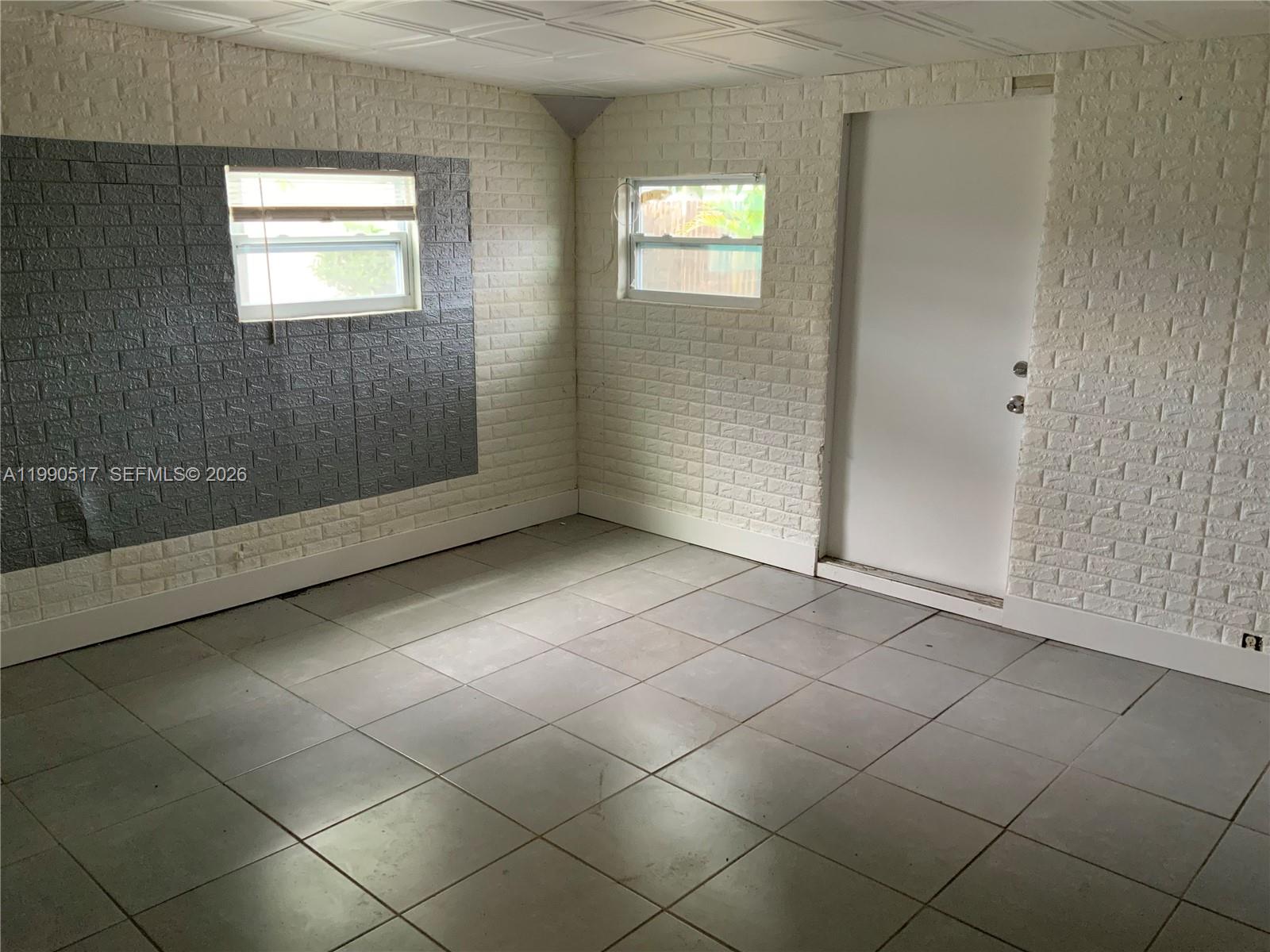 1970 NW 192nd Ter Miami Gardens, FL 33056