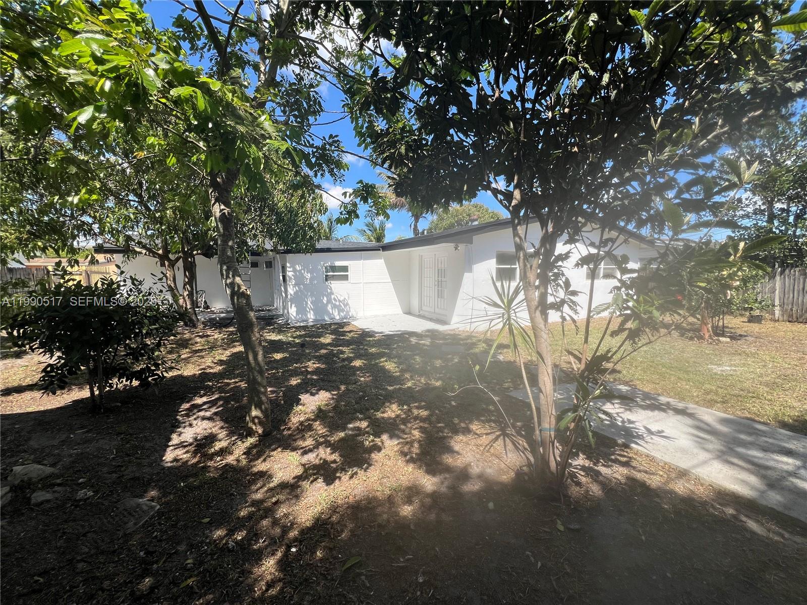 1970 NW 192nd Ter Miami Gardens, FL 33056