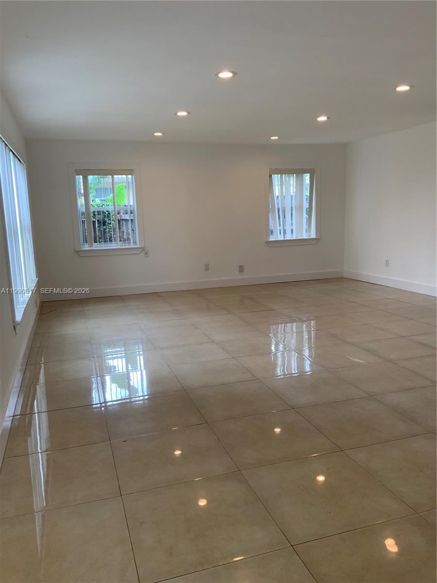 1970 NW 192nd Ter Miami Gardens, FL 33056