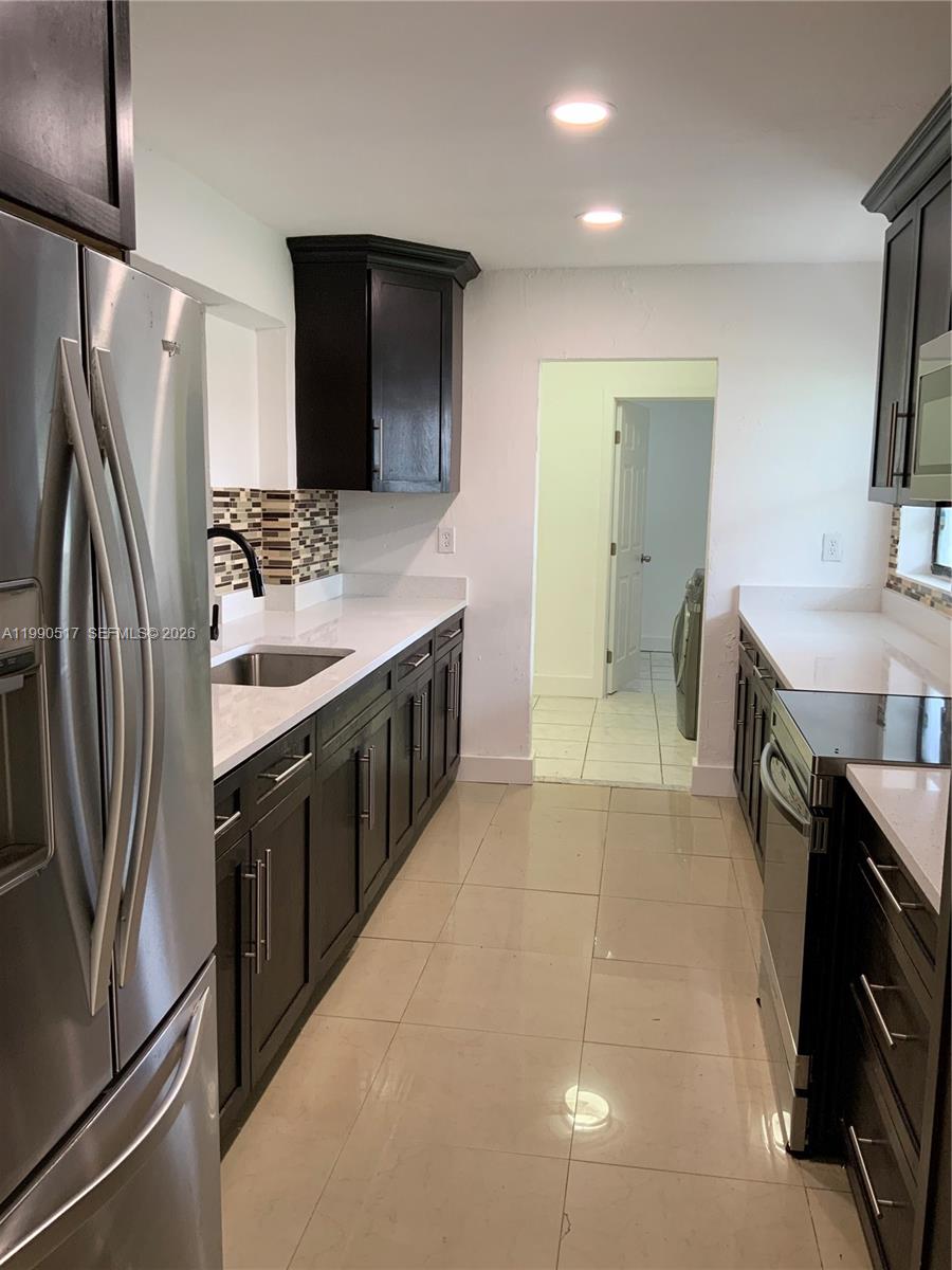 1970 NW 192nd Ter Miami Gardens, FL 33056