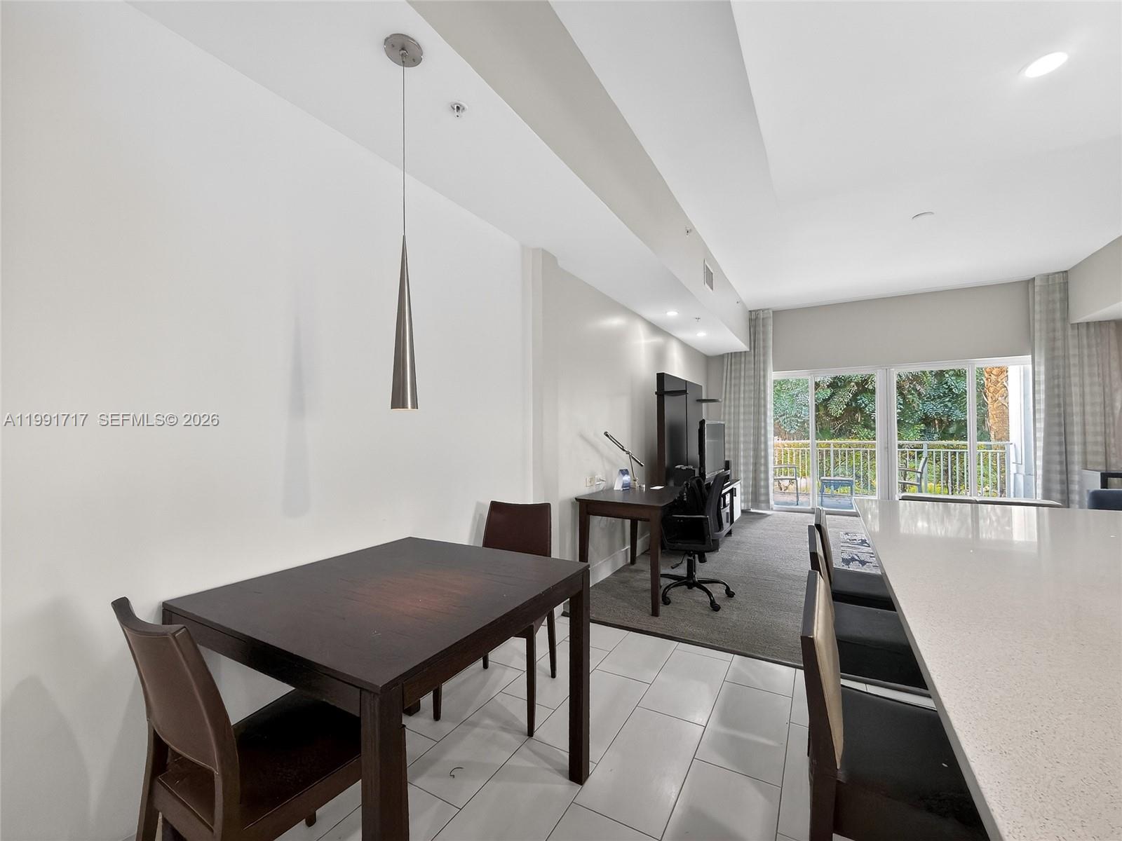 5300 NW 87th Ave #1408 Doral, FL 33178