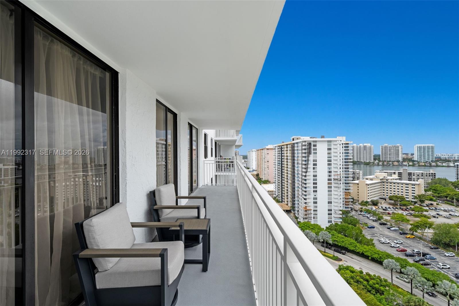 image Winston Towers 60017