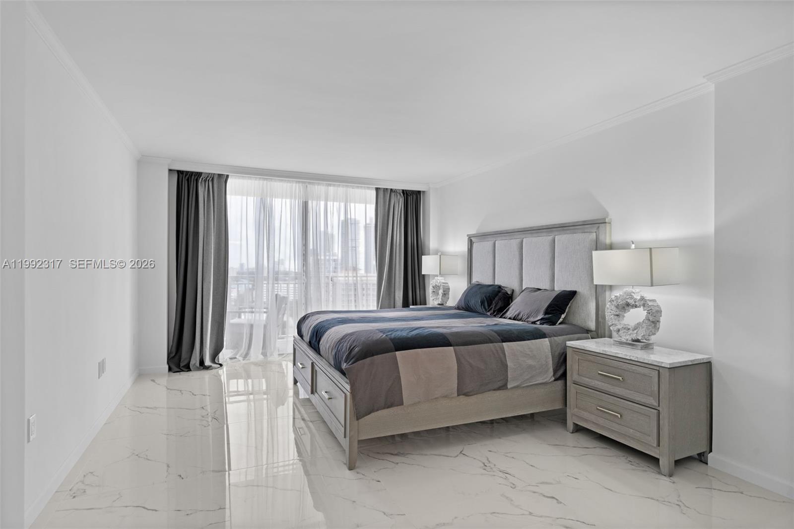 image Winston Towers 6005