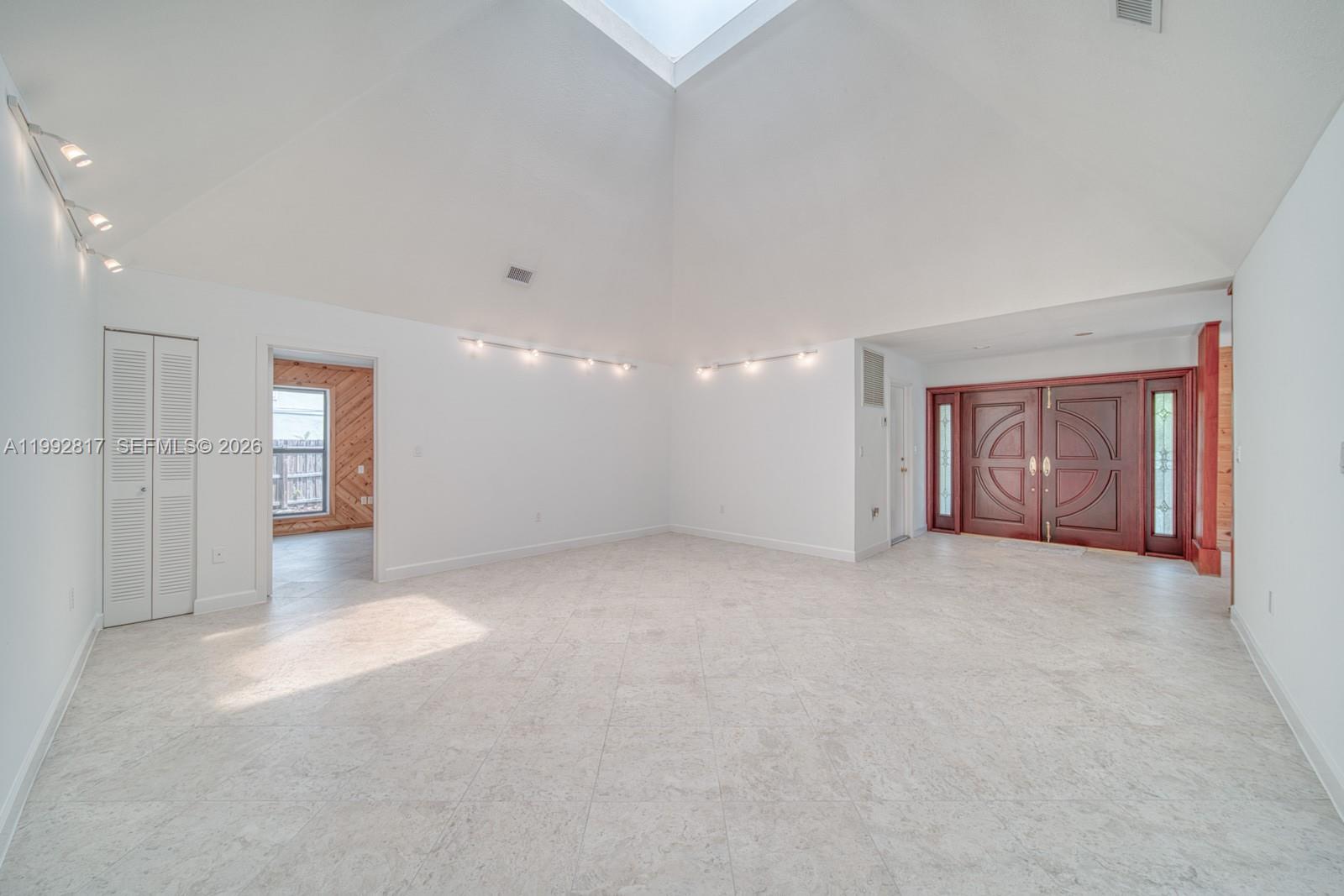 7320 SW 100th Ct Miami, FL 33173