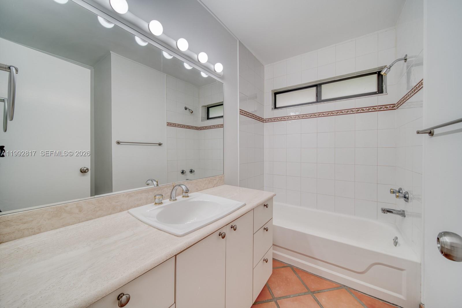 7320 SW 100th Ct Miami, FL 33173