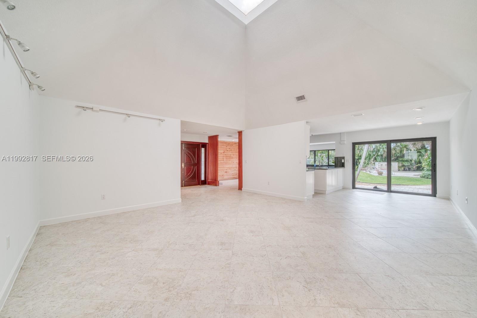 7320 SW 100th Ct Miami, FL 33173