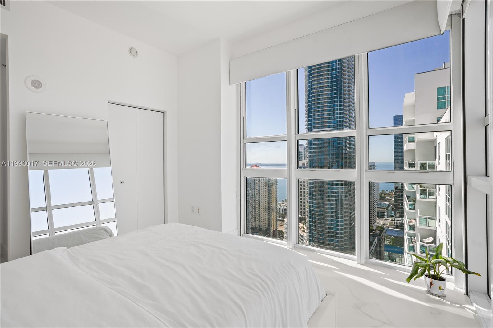 950 Brickell Bay Dr #4101 Miami, FL 33131