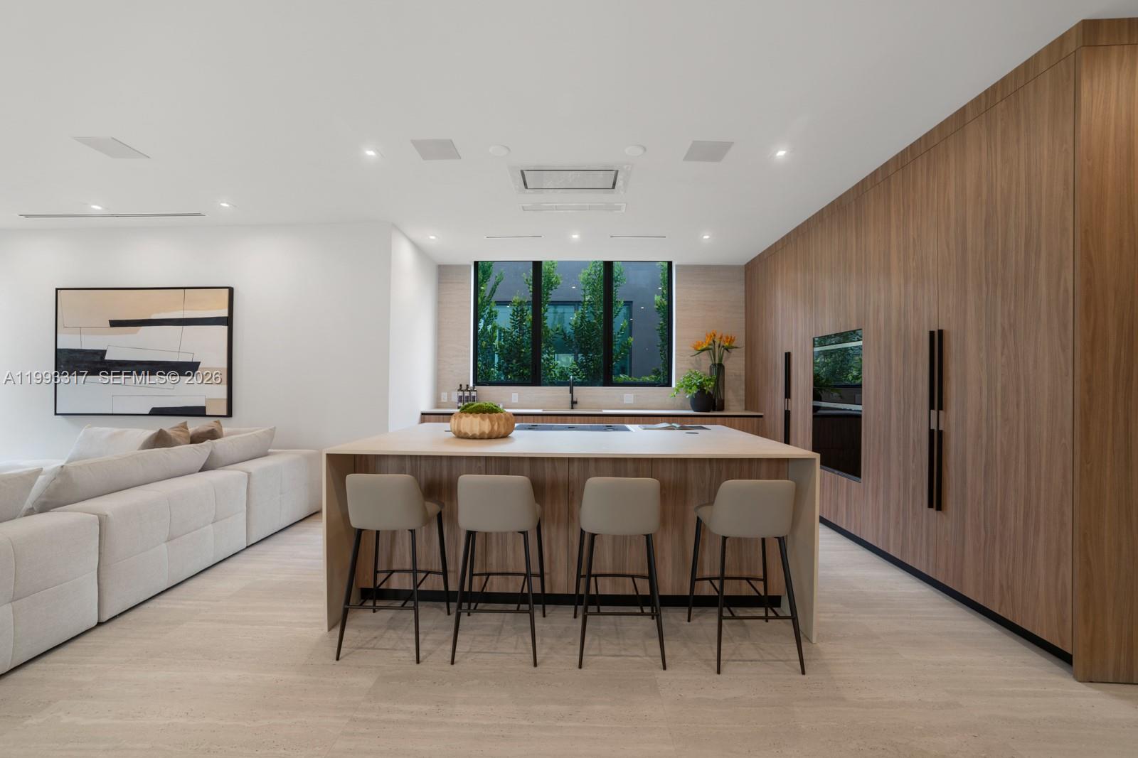 4095 Hardie Ave Miami, FL 33133