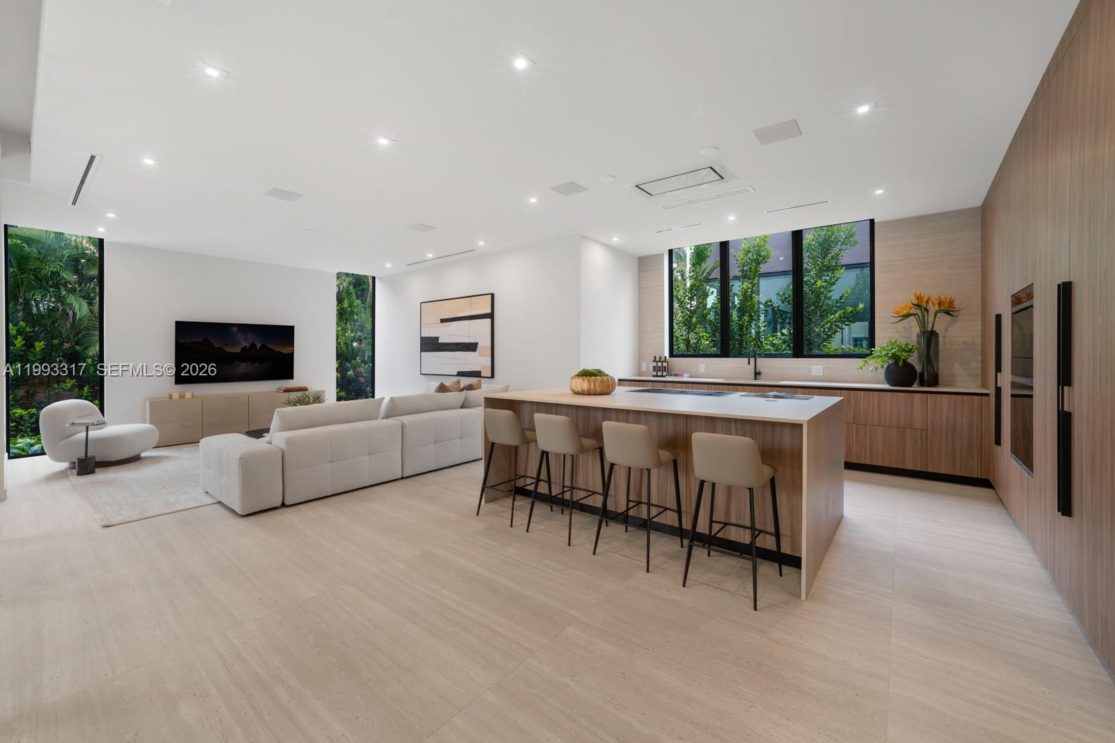 4095 Hardie Ave Miami, FL 33133