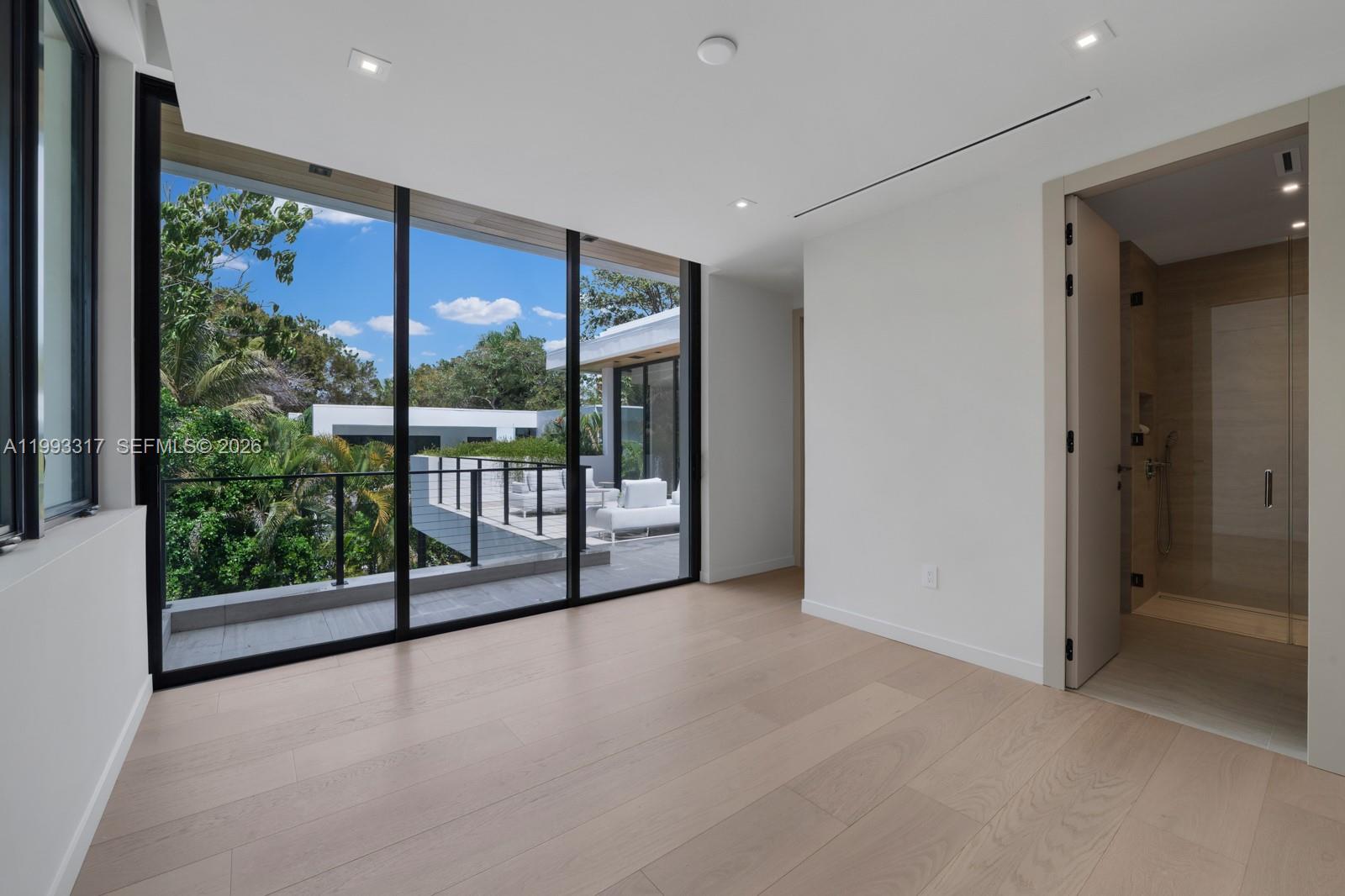 4095 Hardie Ave Miami, FL 33133