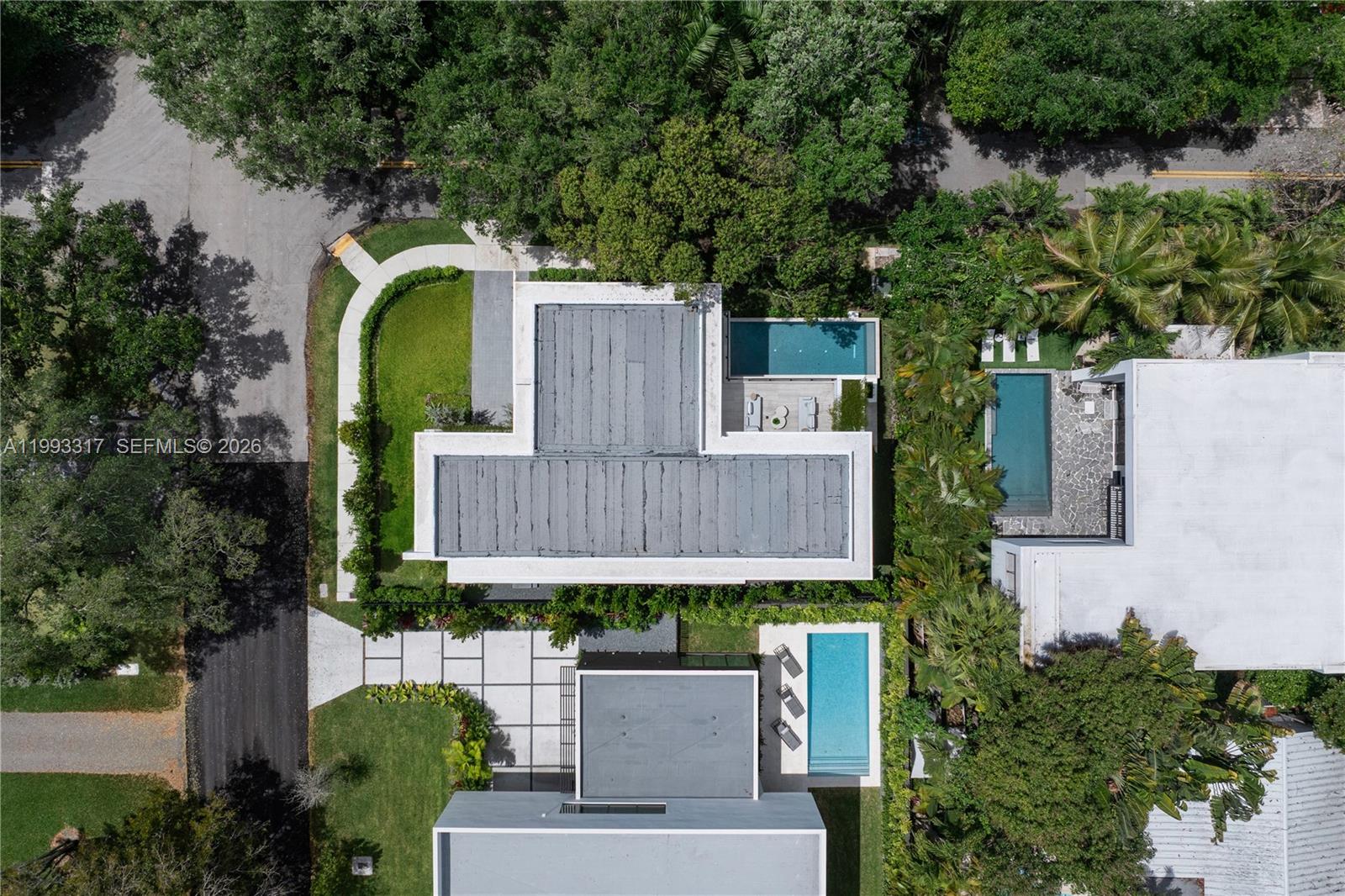 4095 Hardie Ave Miami, FL 33133