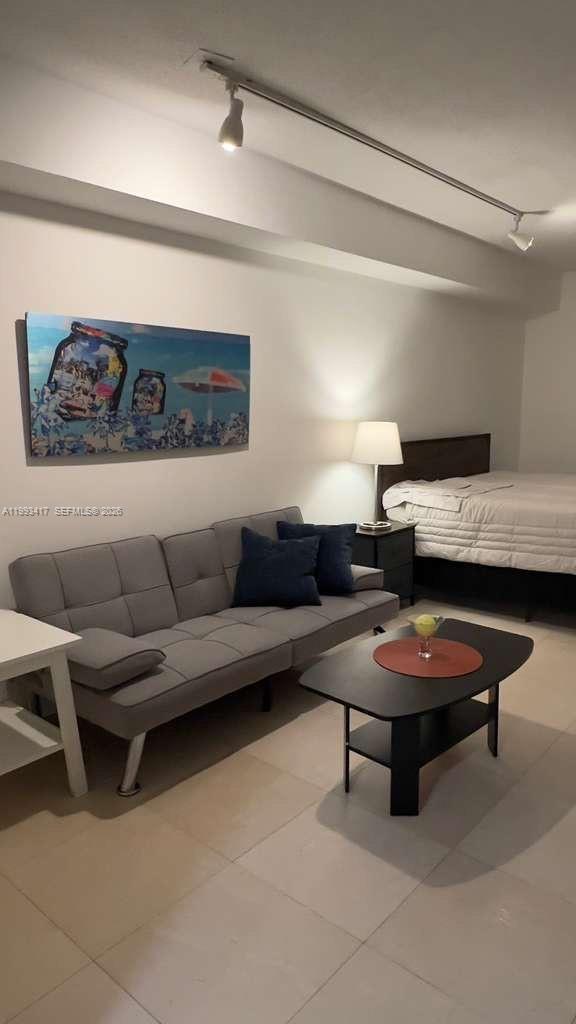 image The Club at Brickell Bay13