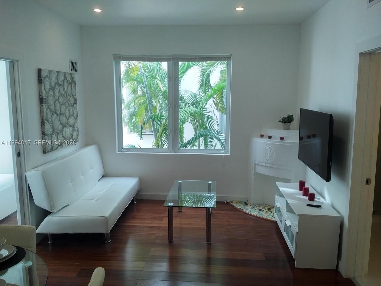 750 Jefferson Ave #7