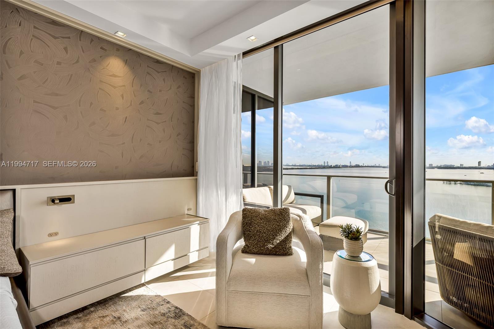 700 NE 24th St 24th St #1507 Miami, FL 33137