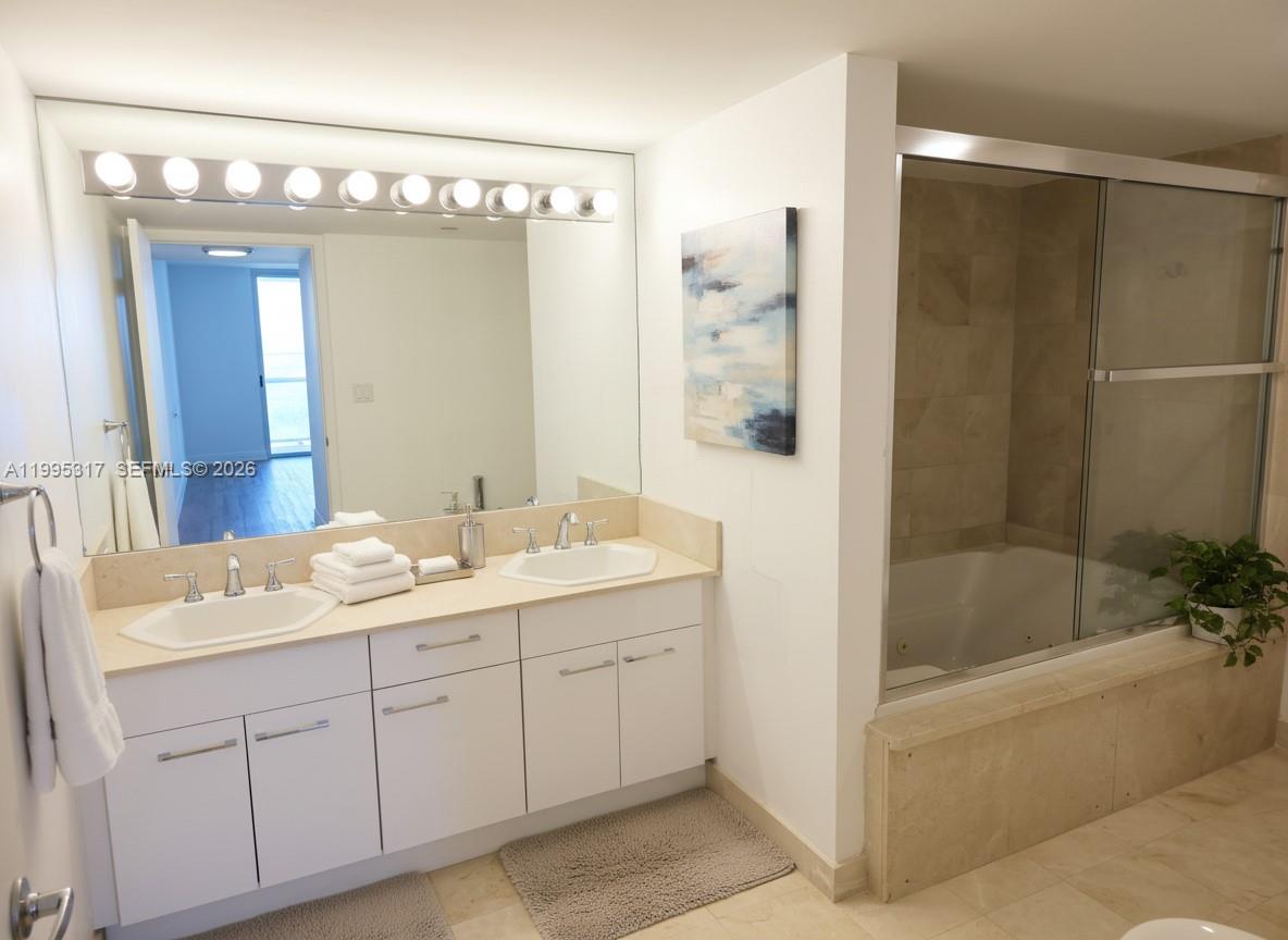 image Champlain Towers East6