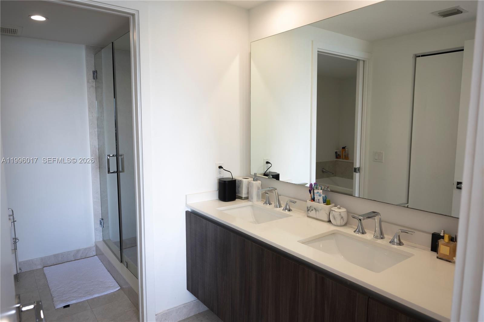 image Aria on the Bay7