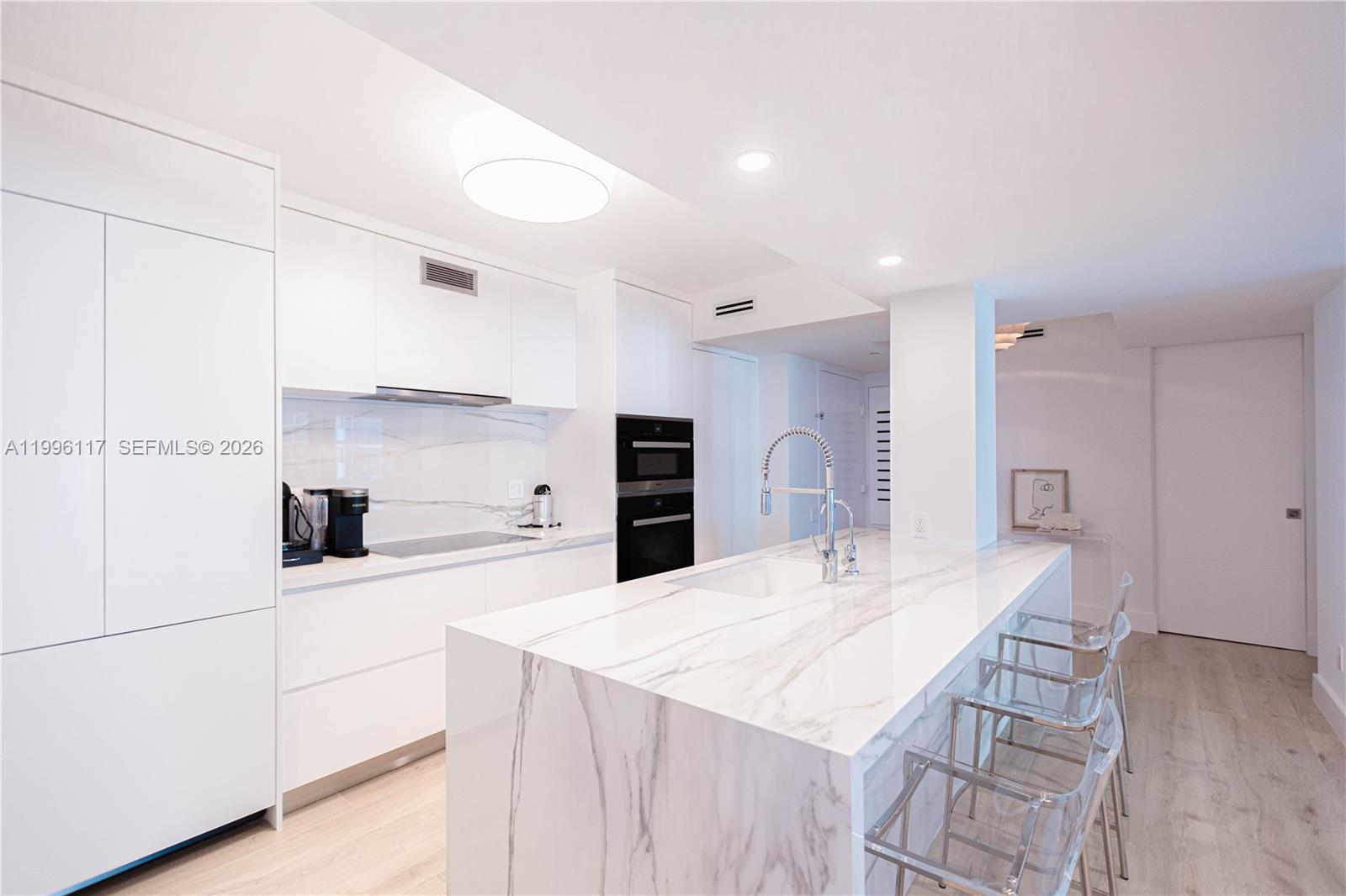 image 1500 Ocean Drive5