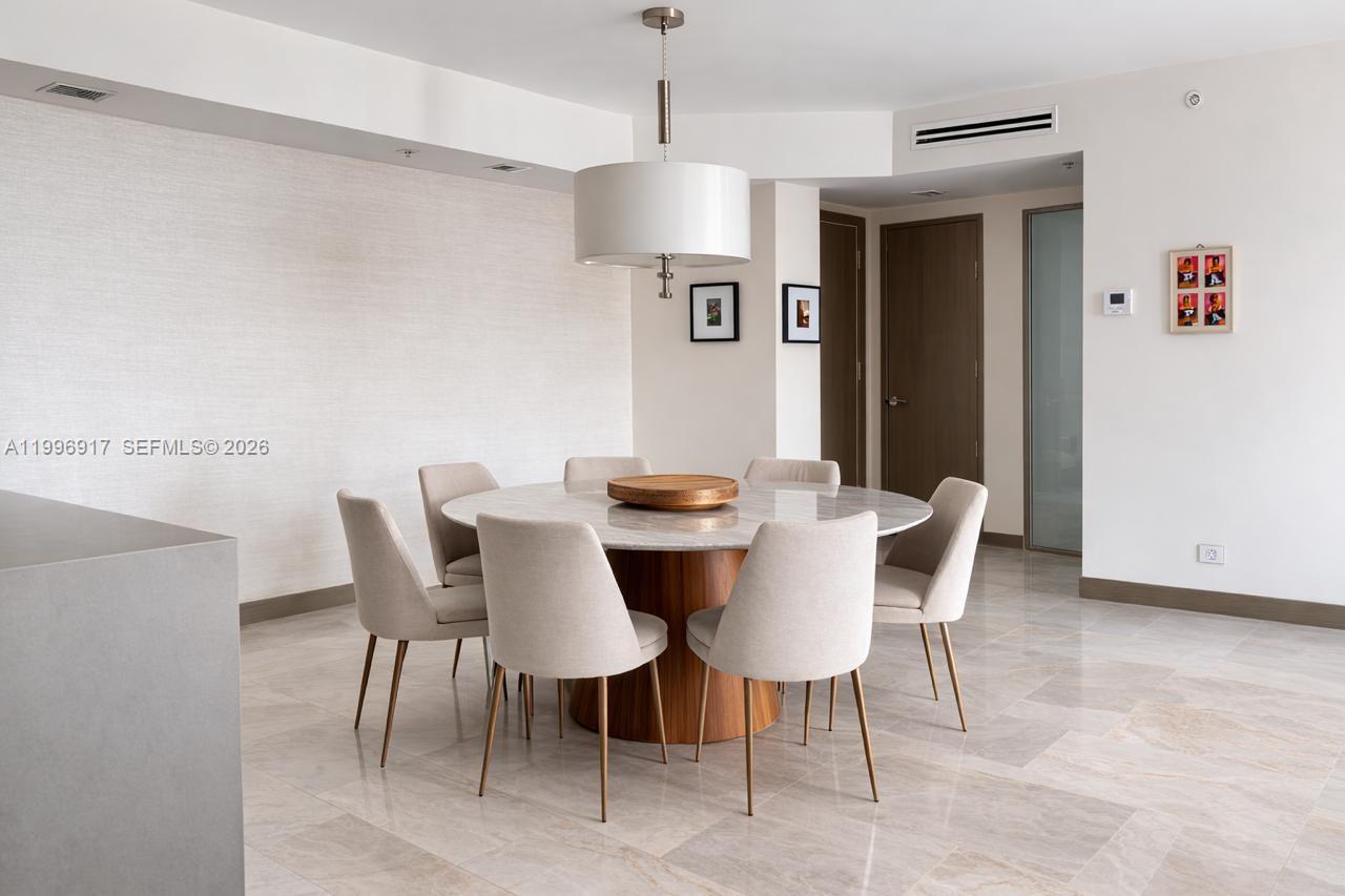 701 Brickell Key Blvd #1611 Miami, FL 33131