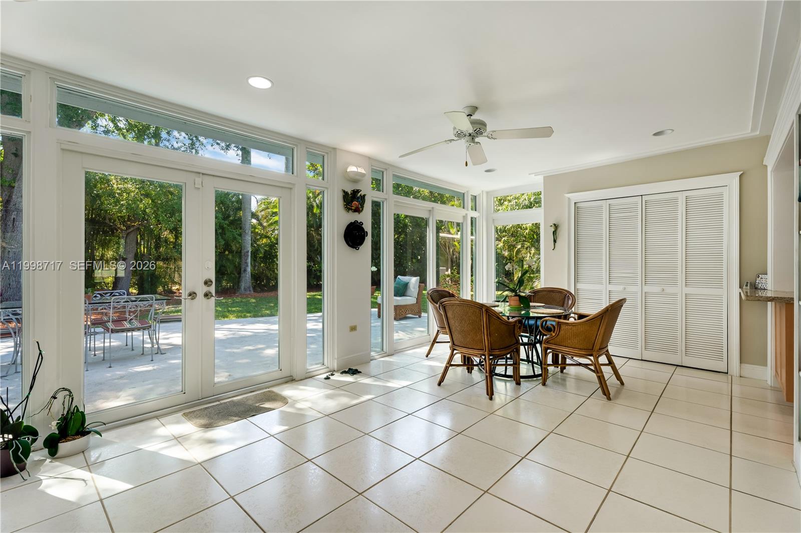 9830 SW 69th Ave Pinecrest, FL 33156