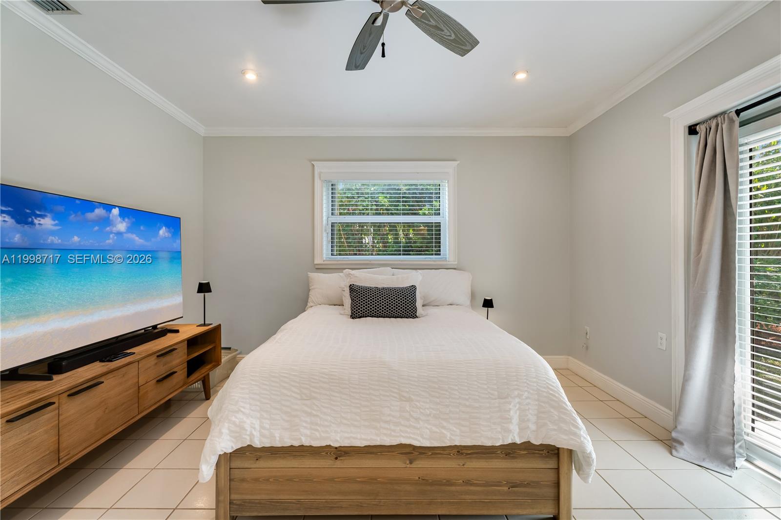 9830 SW 69th Ave Pinecrest, FL 33156