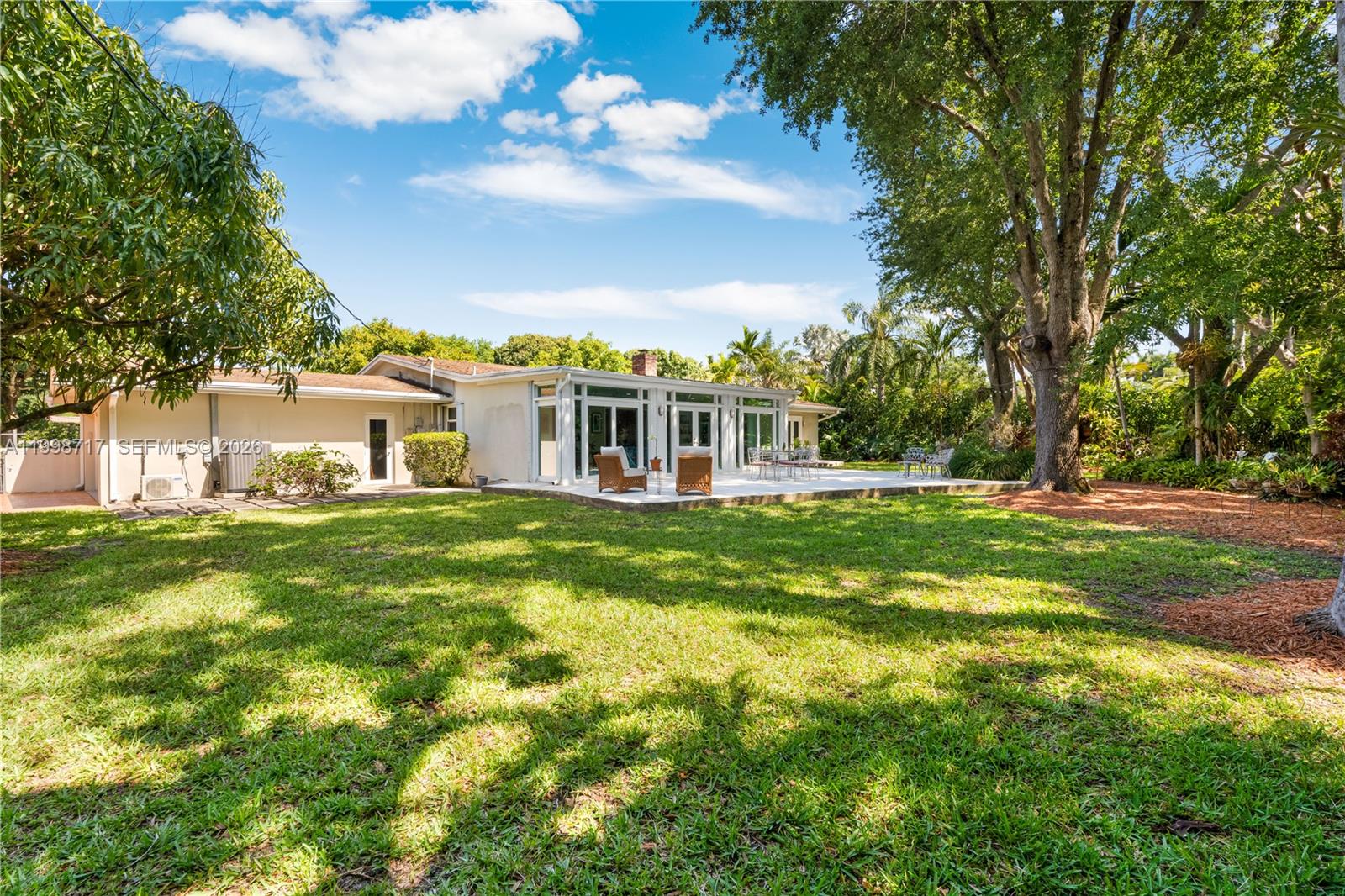 9830 SW 69th Ave Pinecrest, FL 33156