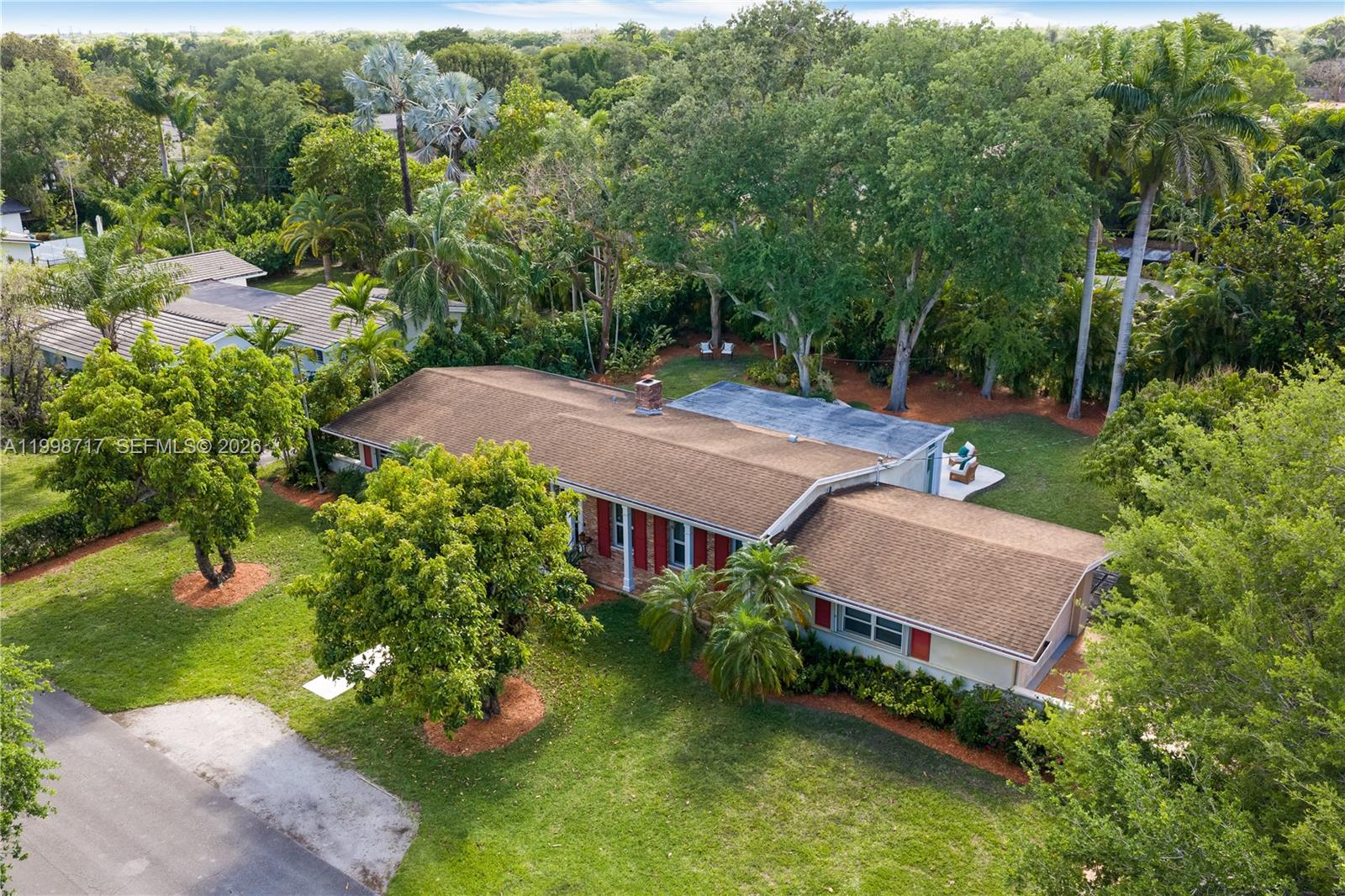 9830 SW 69th Ave Pinecrest, FL 33156