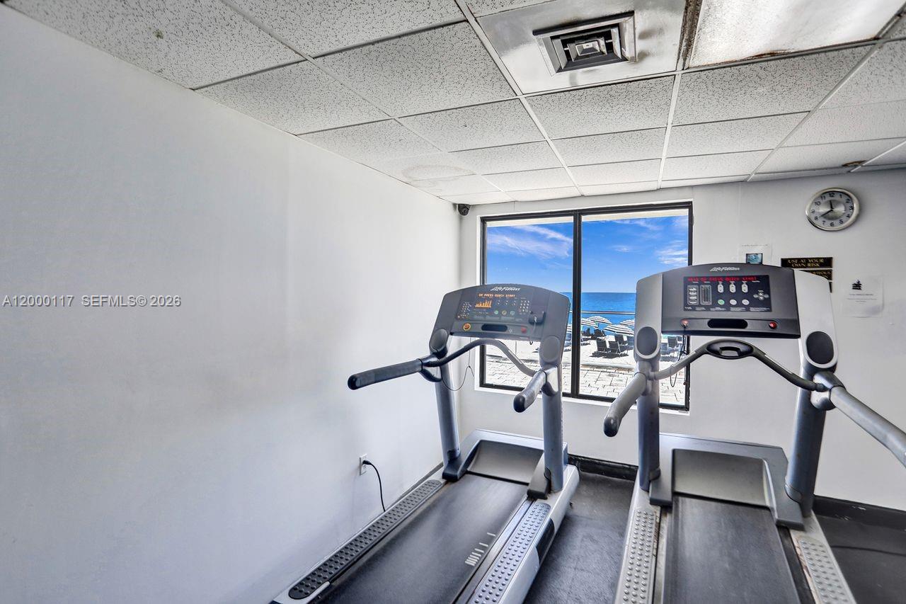 3725 S Ocean Dr #306 Hollywood, FL 33019