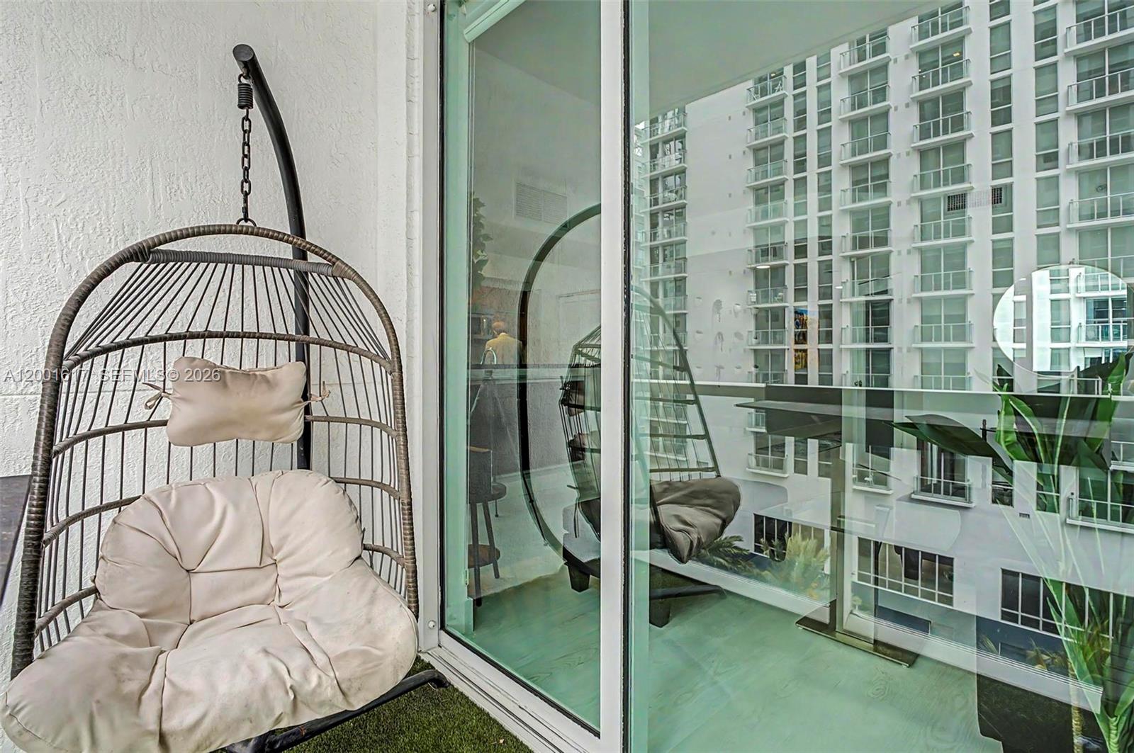 253 NE 2nd St #1608 Miami, FL 33132